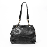 Chanel Chanel Quilted Tassle Shoulder bag - AWL1529