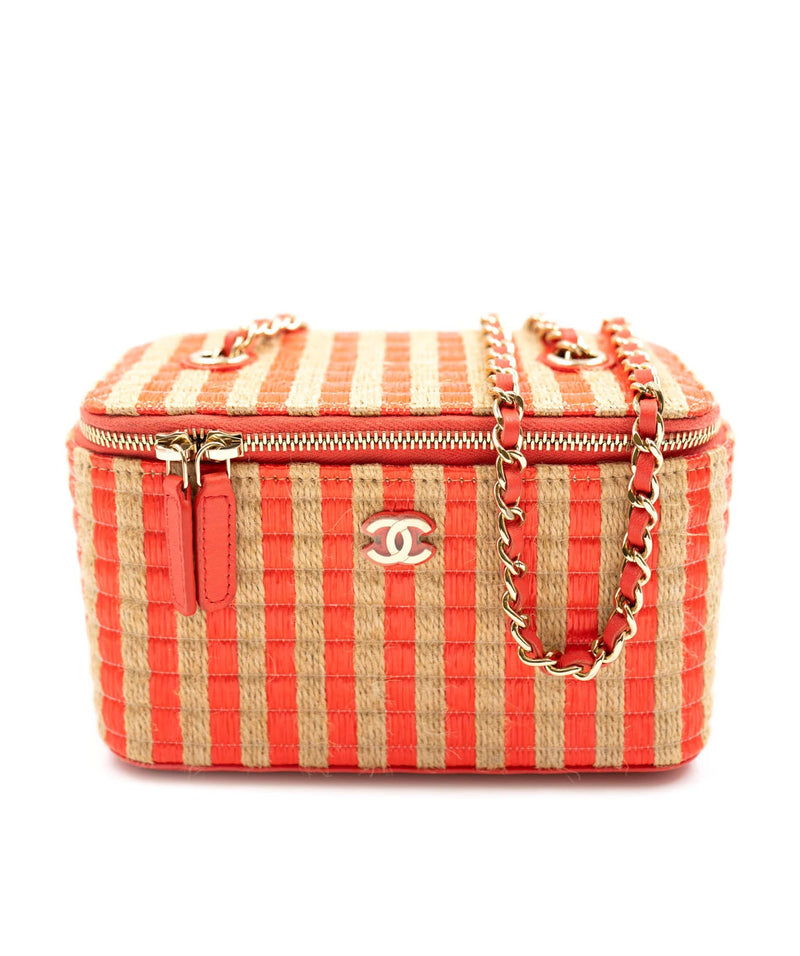 Chanel raffia vanity Clearance