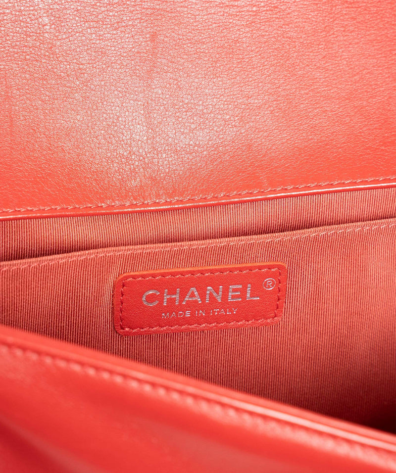 Chanel Chanel Red New Medium Boy Bag - ADL1302