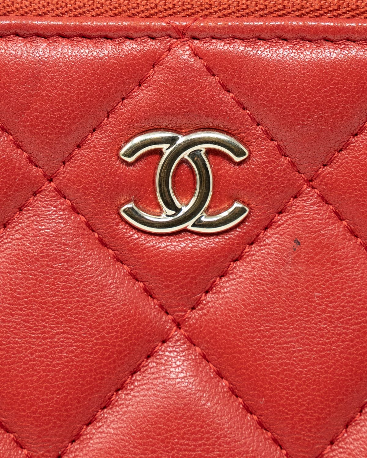 Chanel Chanel Red Quilted O Case Clutch - ARL1018