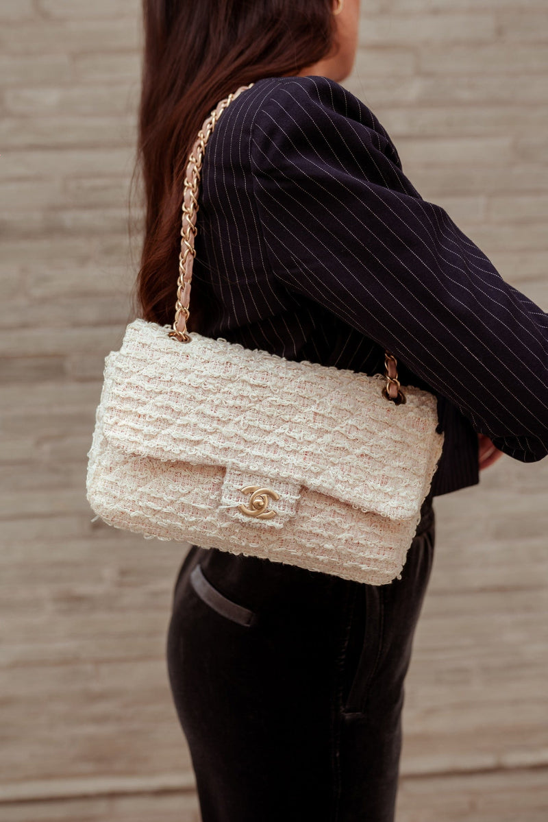 Chanel Single Flap Rose/White Tweed Crossbody Bag - AWL2652