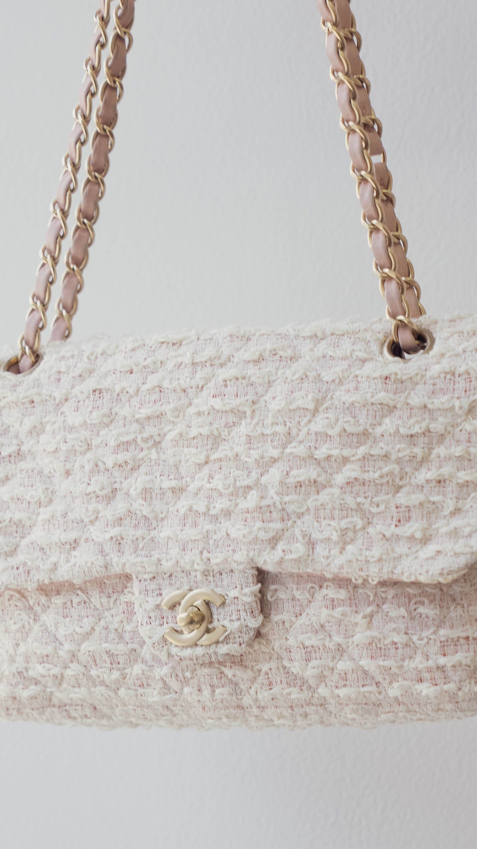 Chanel Chanel Single Flap Rose/White Tweed Crossbody Bag - AWL2652