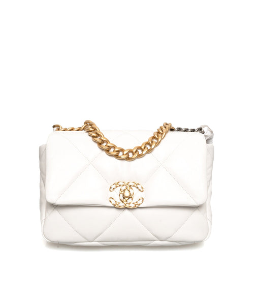 Chanel 19 leather handbag Chanel White in Leather - 33842046
