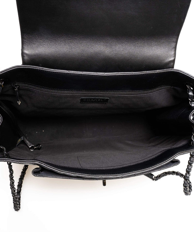 Chanel So Black Chevron Lambskin Leather Tote Bag NW3174