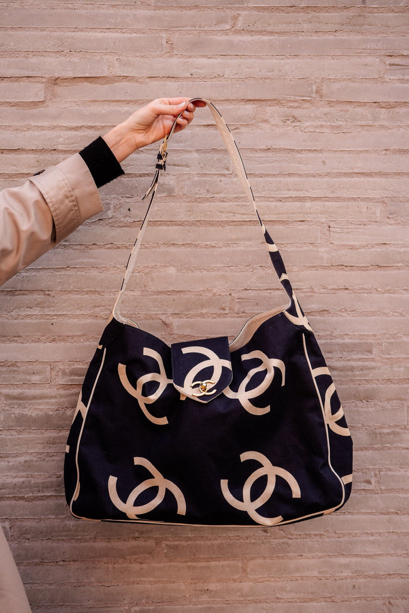 CHANEL, Bags, Chanel Vintage Tote Bag In Navy And Gold
