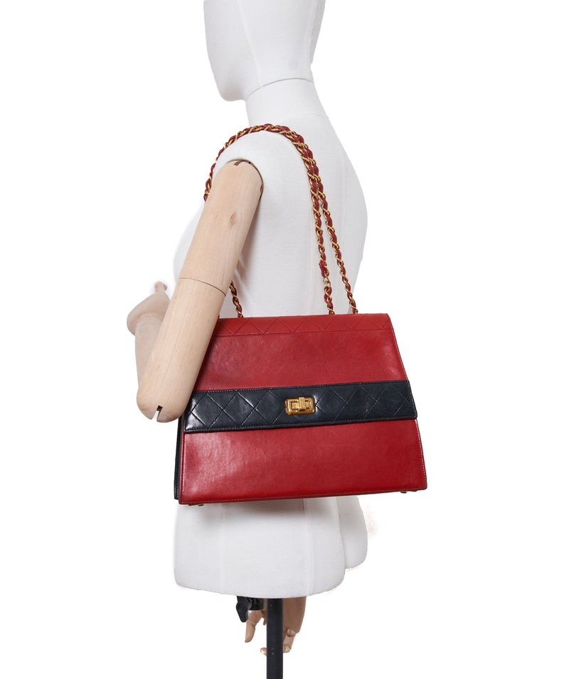 Chanel Chanel Trapezoid Red/Black Vintage Shoulder bag - AWC1036