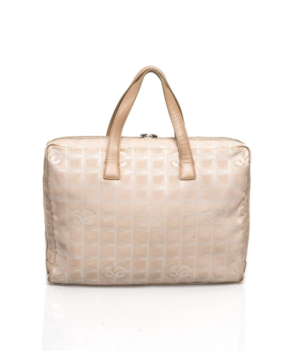 Chanel Beige Nylon Travel Bag ref.718547 - Joli Closet