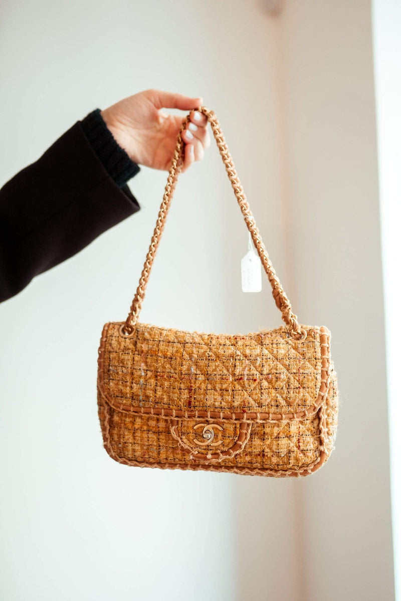 Chanel Chanel tweed small beige flap bag - ASL1530