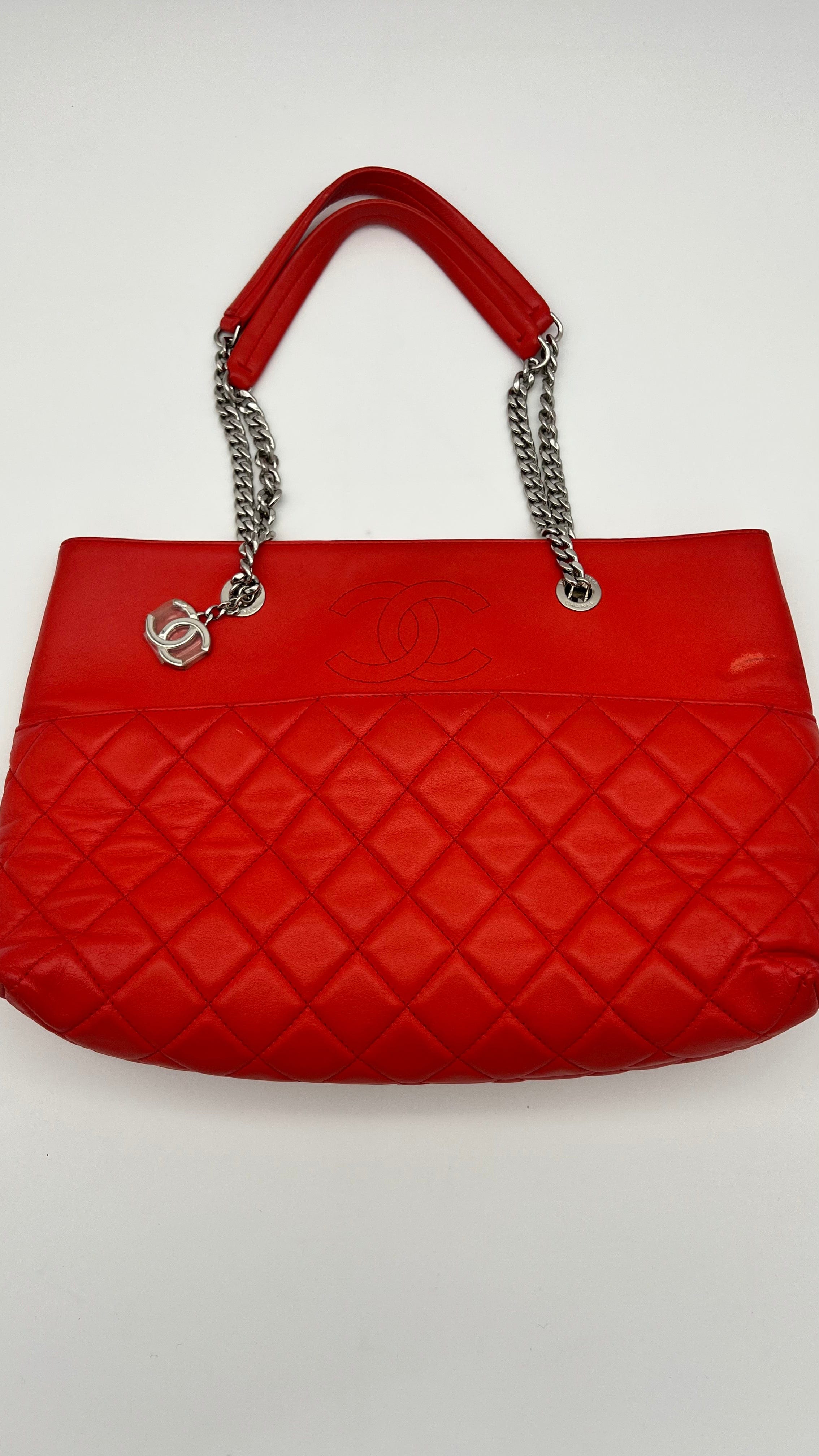 Chanel Urban Delight Chain Tote Quilted Lambskin PXL1121