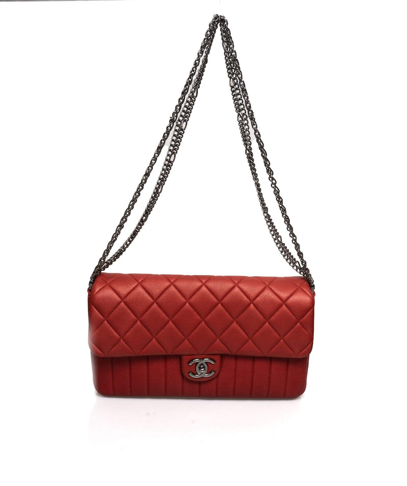 Chanel Chanel Vertical & Diamond Quilted Calfskin Red Bag - AWC1038