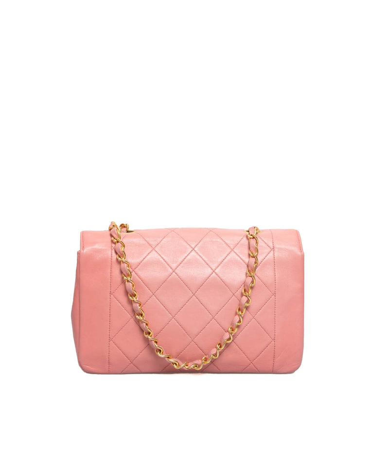 Chanel Chanel Vintage 9" Diana Flap bag Pink - AWL1891