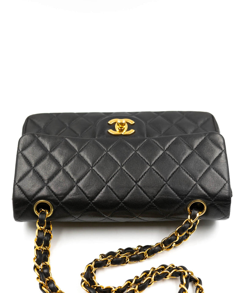 Chanel Vintage 9 Small Classic Flap Bag with GHW. AGC1252