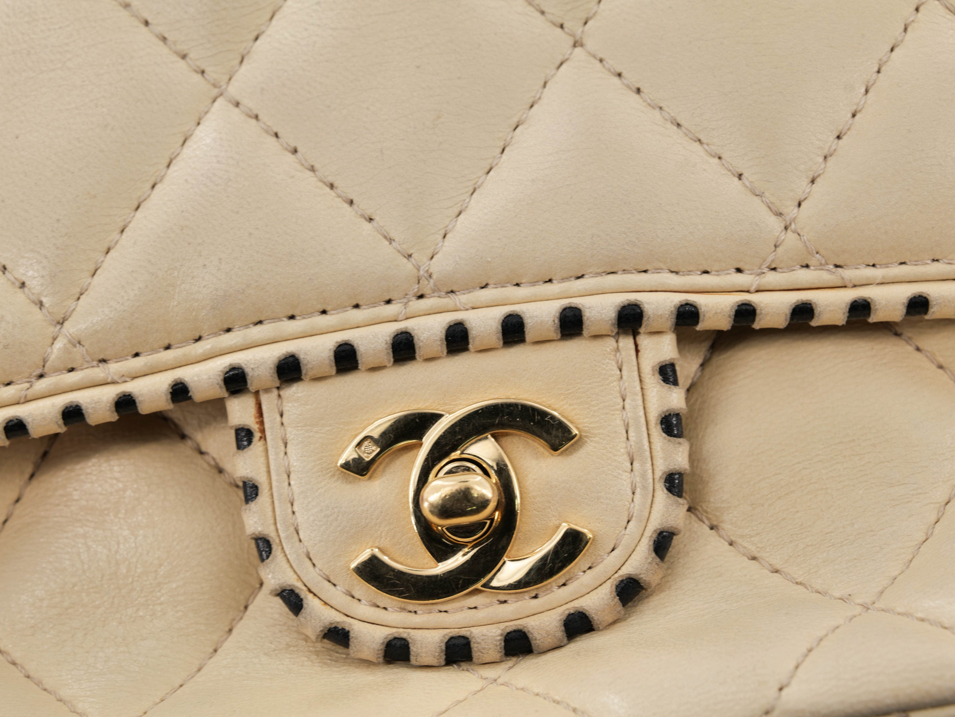 Chanel Chanel Vintage Beige Matalasse Bag with contrast Black Stitching with GHW - AWC1257