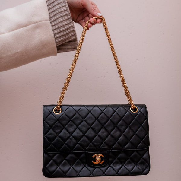 Chanel Vintage Black 10 Med Classic Flap Bag with Bijoux Chain