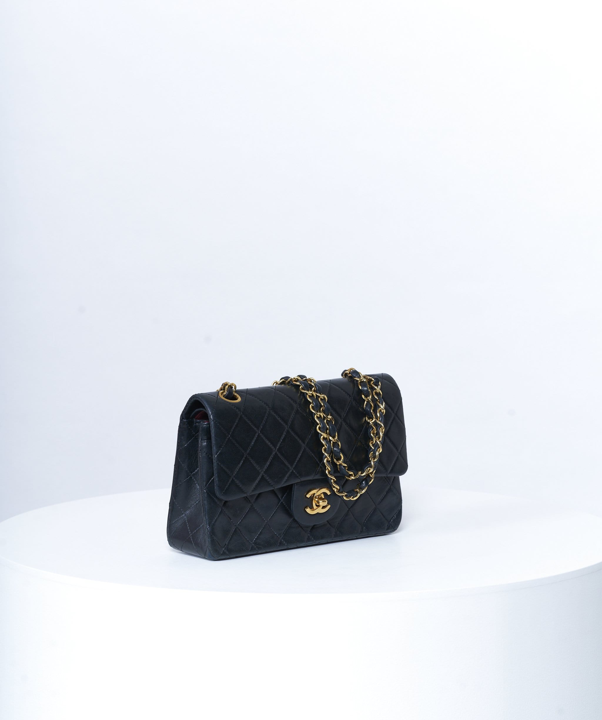 Chanel Chanel Vintage Classic 9" Small Flap Bag 0949989
