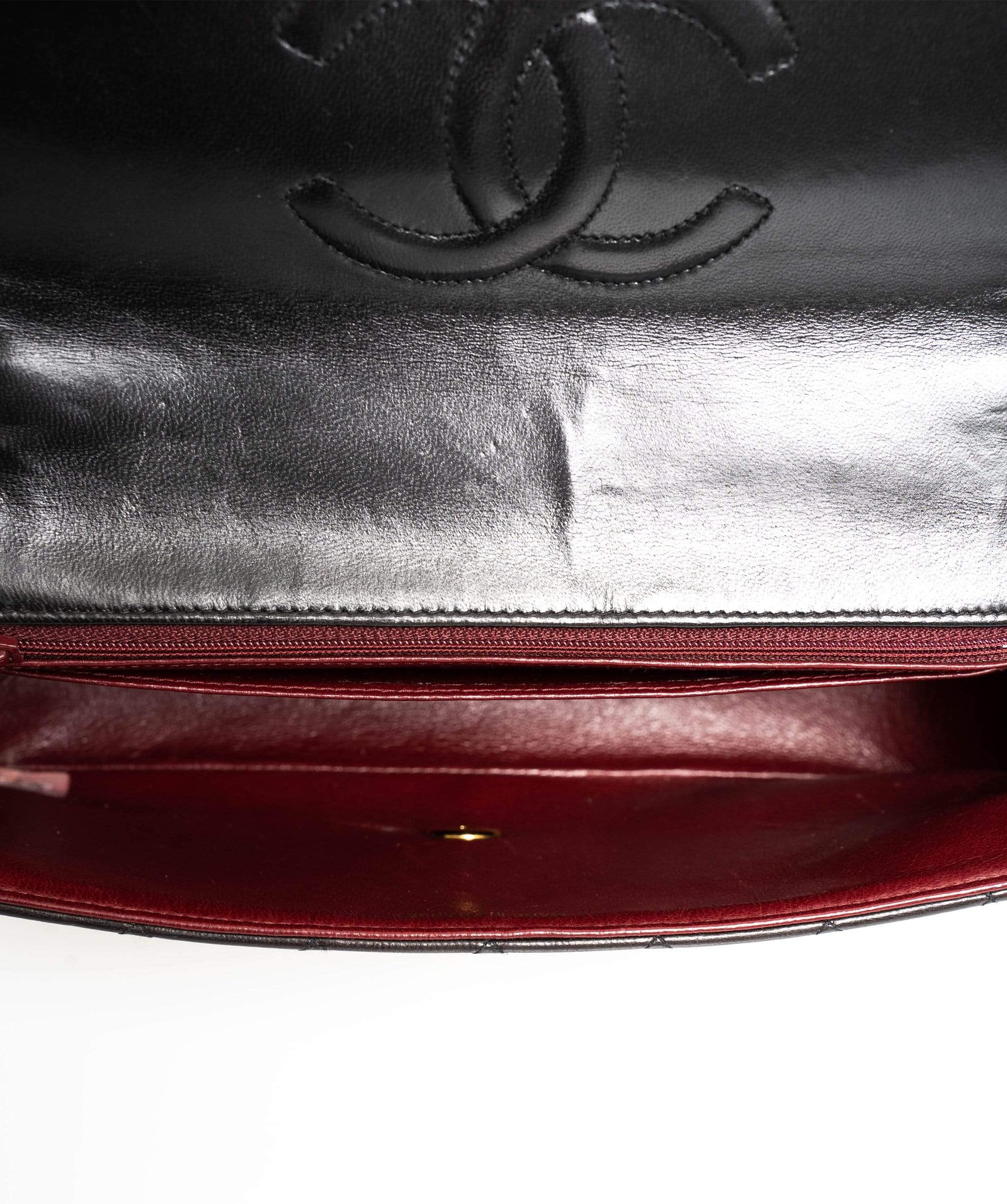 Chanel Chanel Vintage Classic Flap Top Handle Bag MW1679