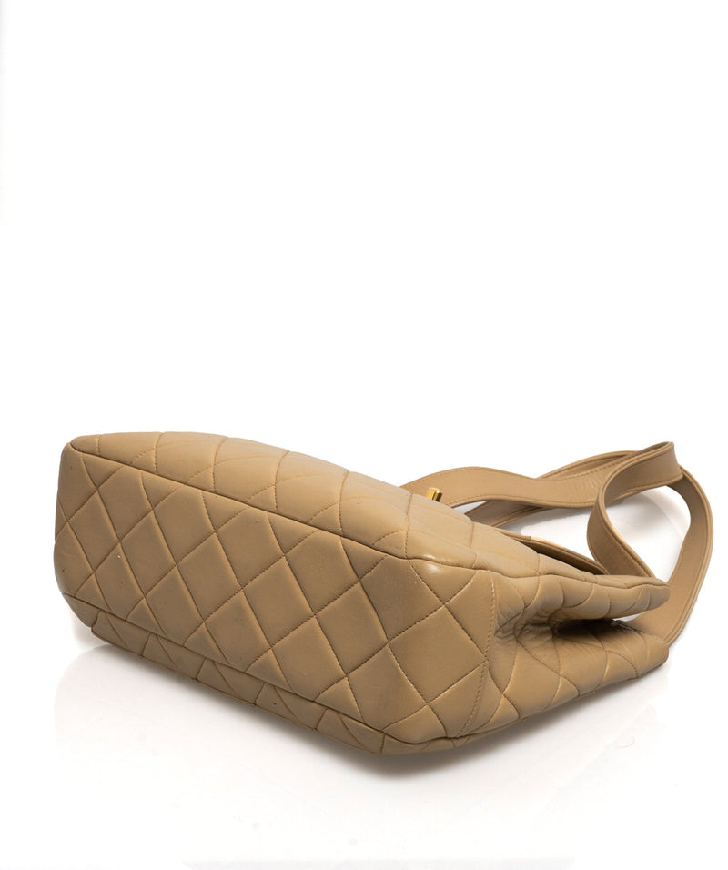 Chanel Chanel Vintage Lambskin Beige Top Handle Bag - ADL1380