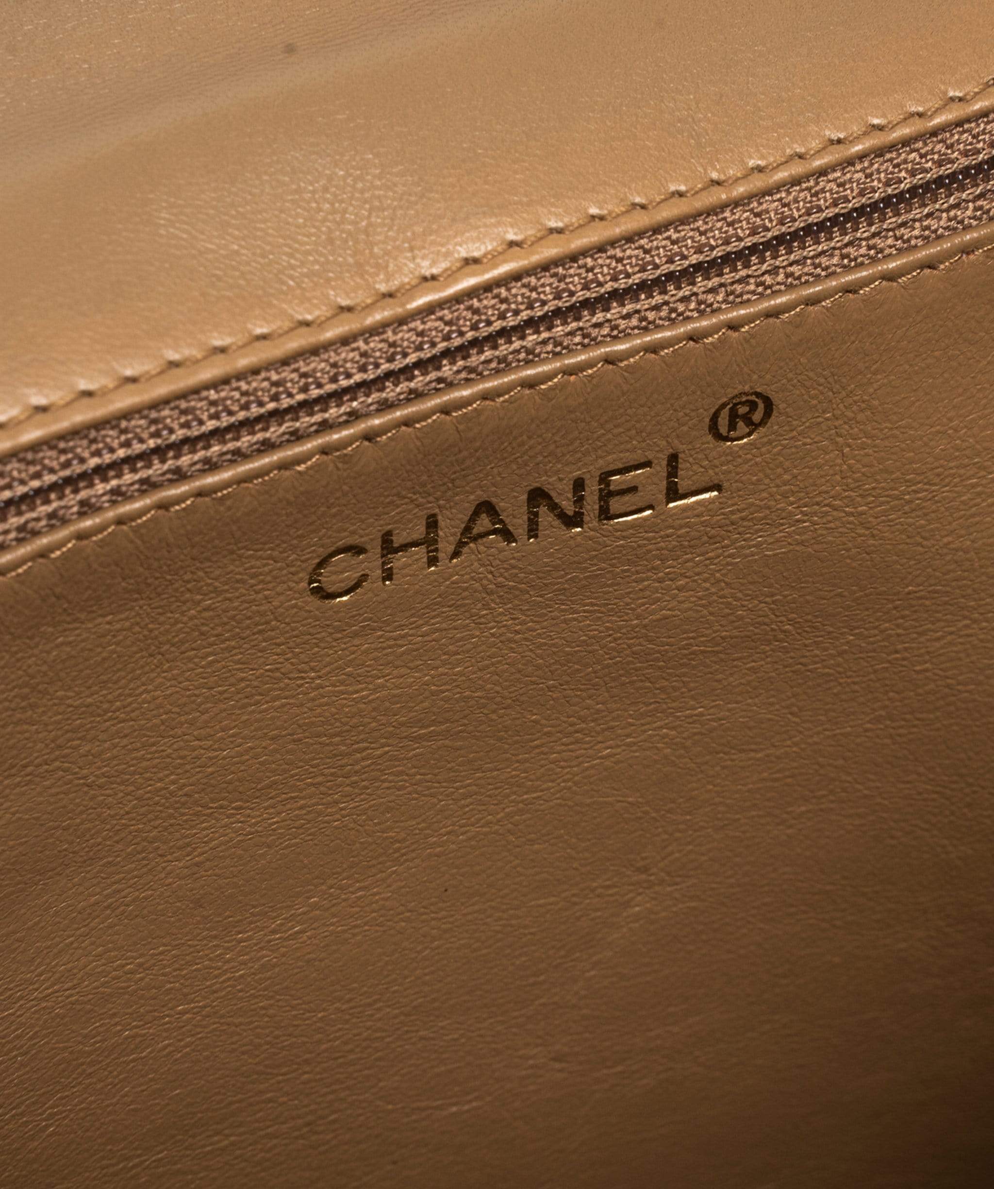 Chanel Chanel Vintage Single Flap Taupe Calf Leather Shoulder Bag - AWL1552
