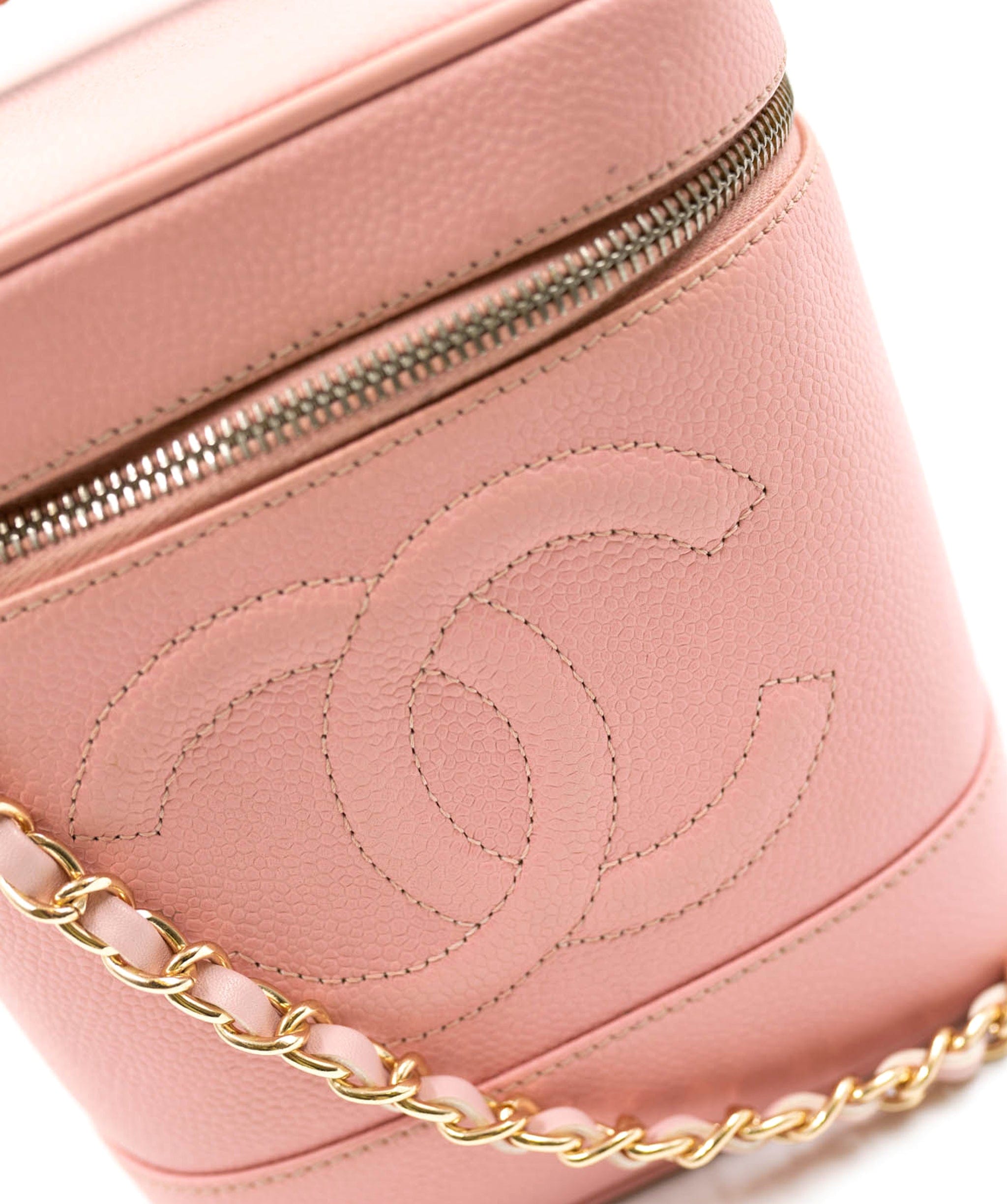 Chanel Chanel VTG Pink Vanity Case In GHW SYL1047