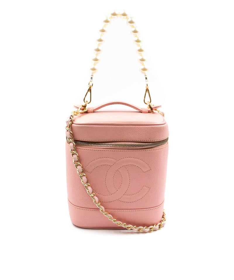 Chanel VTG Pink Vanity Case In GHW SYL1047 – LuxuryPromise