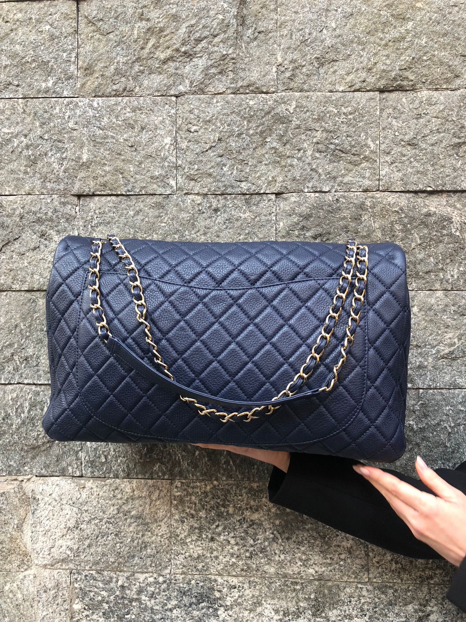 Chanel Chanel xl maxi flap blue - AWL2825