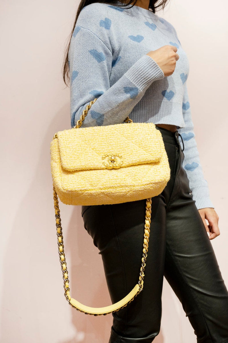 Chanel Chanel Yellow Tweed S19 Bag - AWL2183