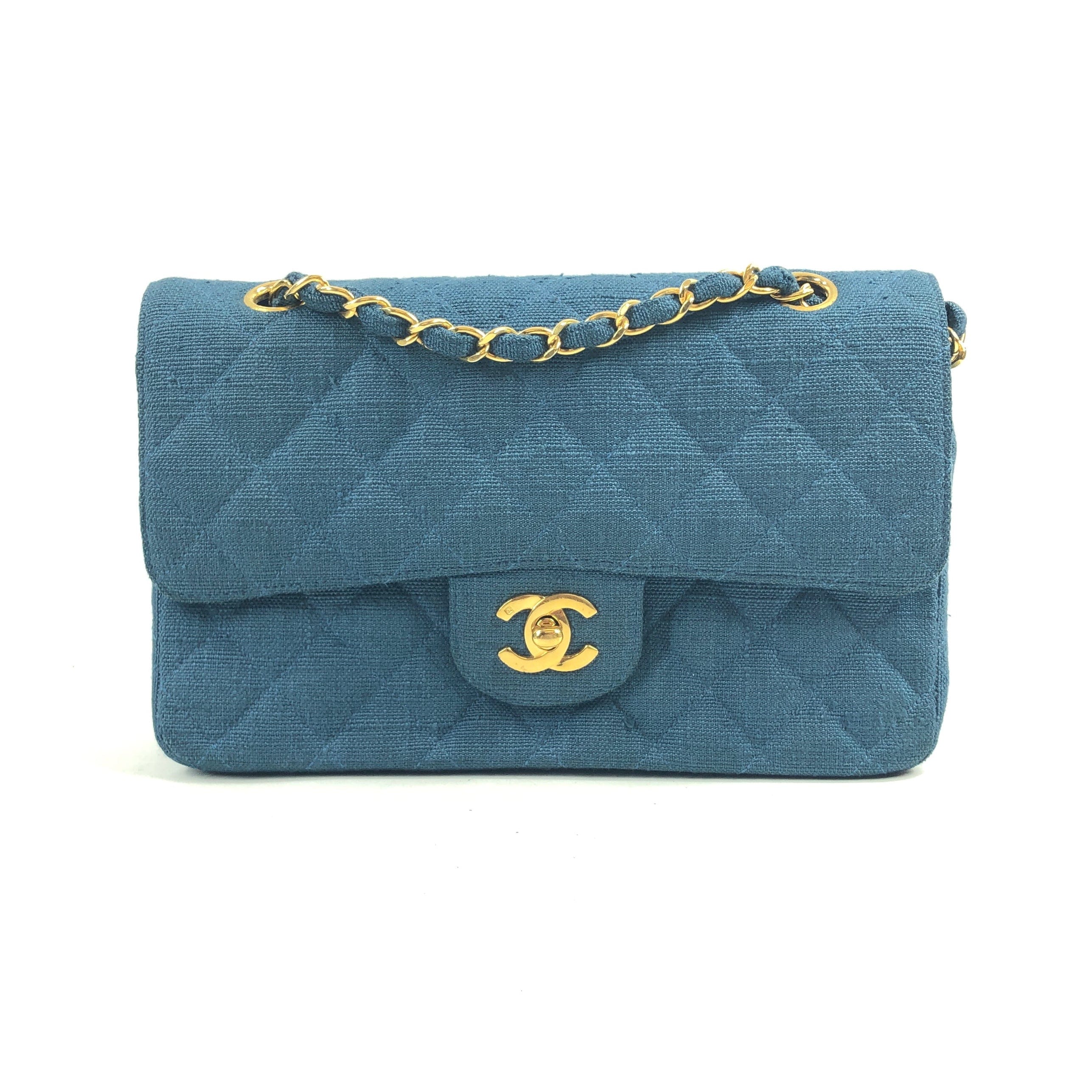 Chanel Matrasse W Flap W Chain Chain Shoulder Bag PXL2470