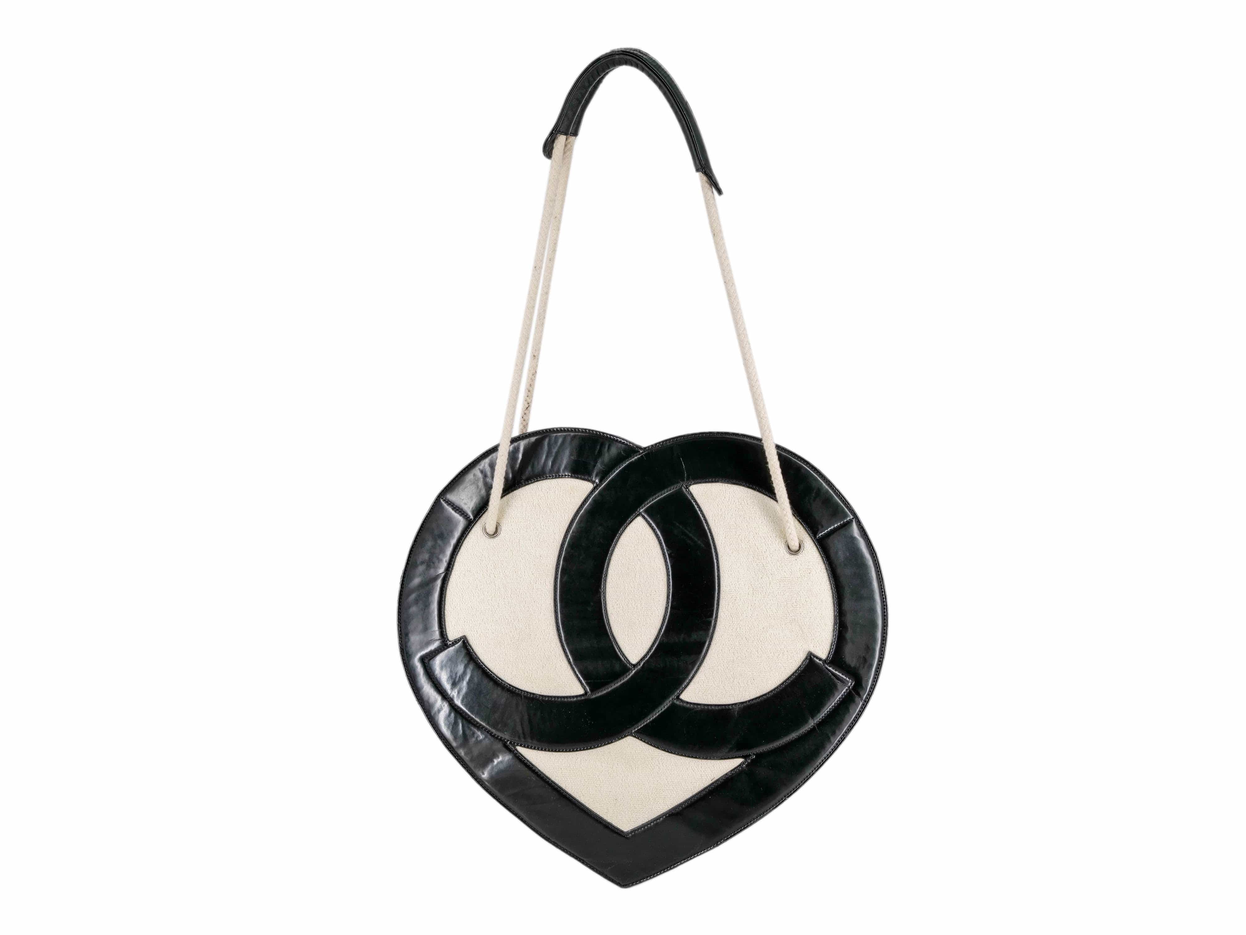 Chanel Rare Chanel XL Heart Bag - ASL2123