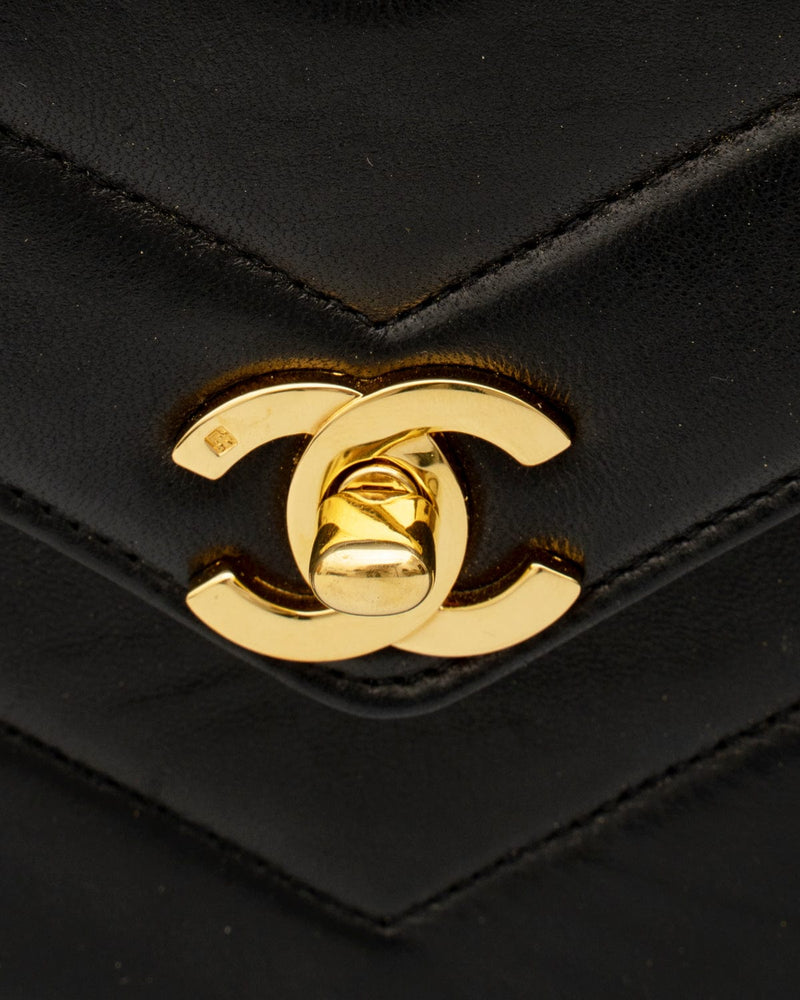 Chanel Chevron Vintage - 28 For Sale on 1stDibs  vintage chevron, chanel  chevron tote bag, chanel bag chevron