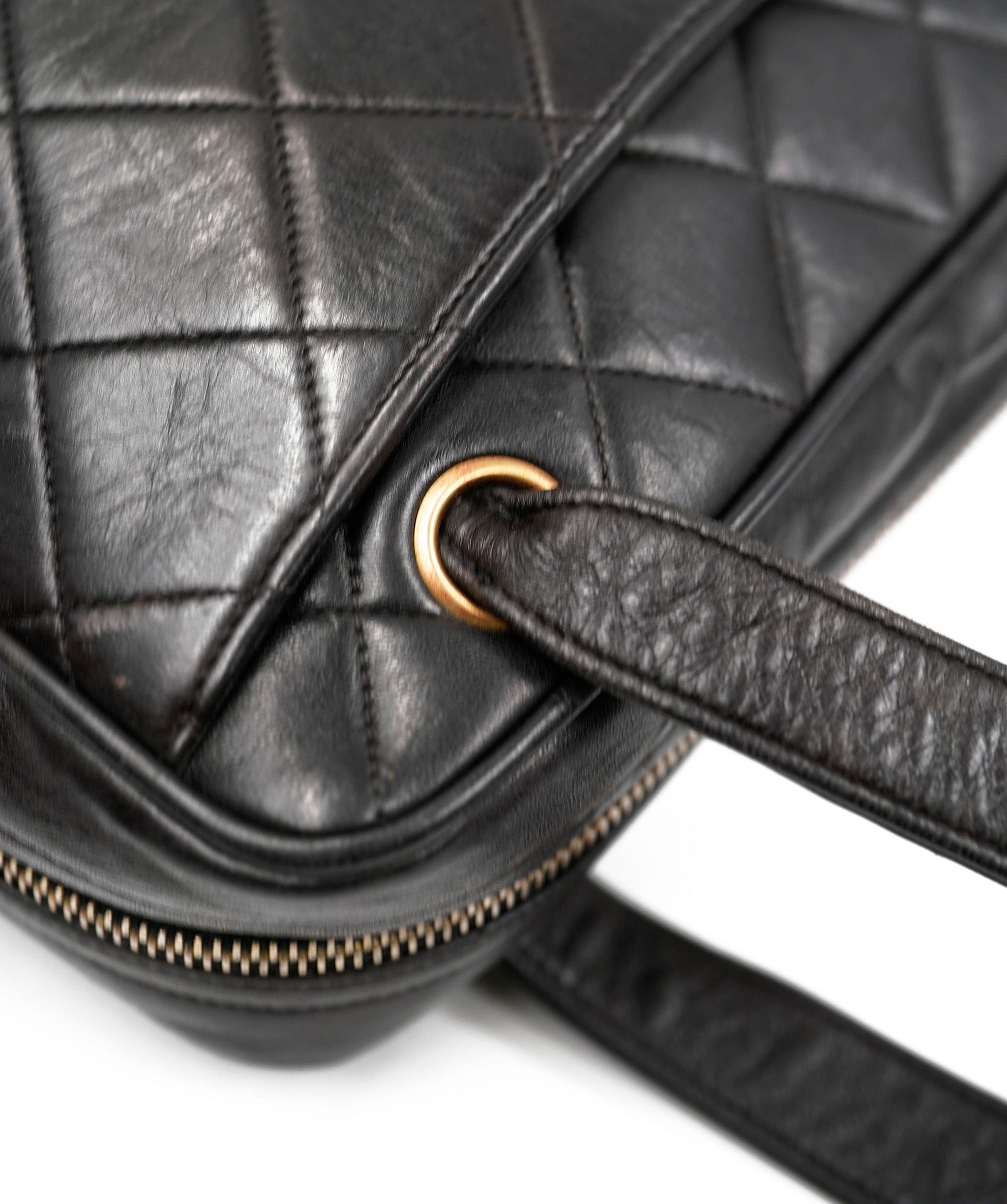 Chanel Vintage Chanel black shoulder bag ALC0179