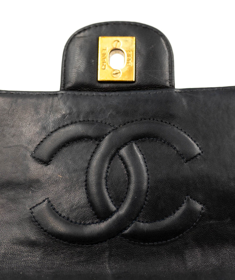 Chanel Vintage Black Caviar Kelly Flap Bag SHW 66026 For Sale at