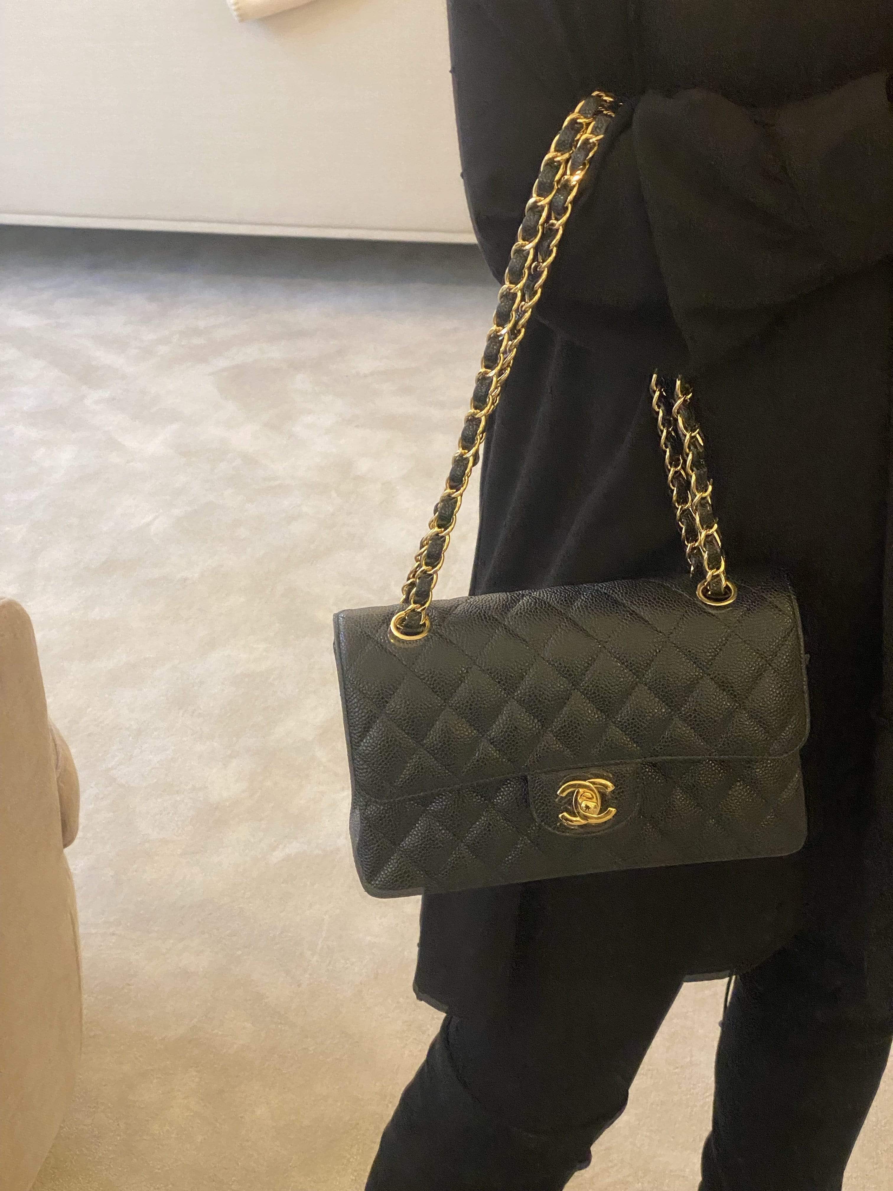 Chanel Chanel caviar flap small gold hardware