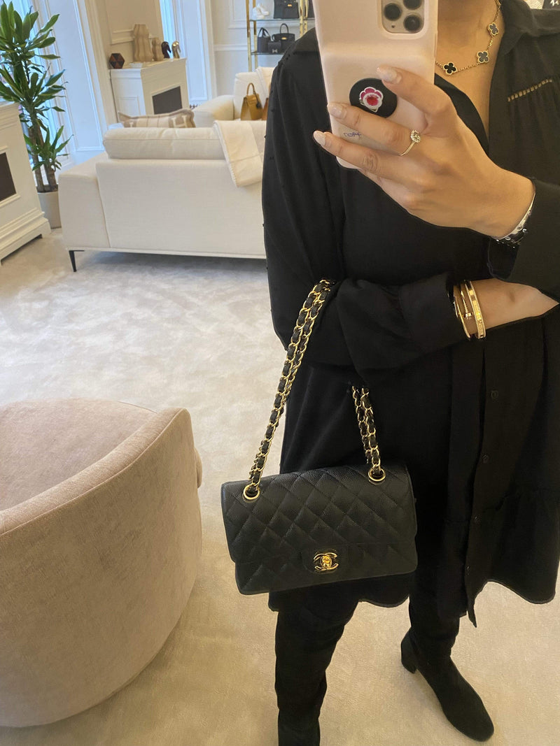 Chanel classic flap on sale bag caviar gold hardware