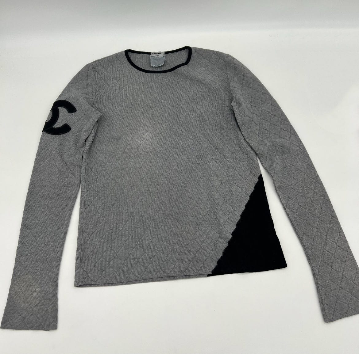 Chanel 05A Big CC Pullover Sweater Gray Black ASL3961