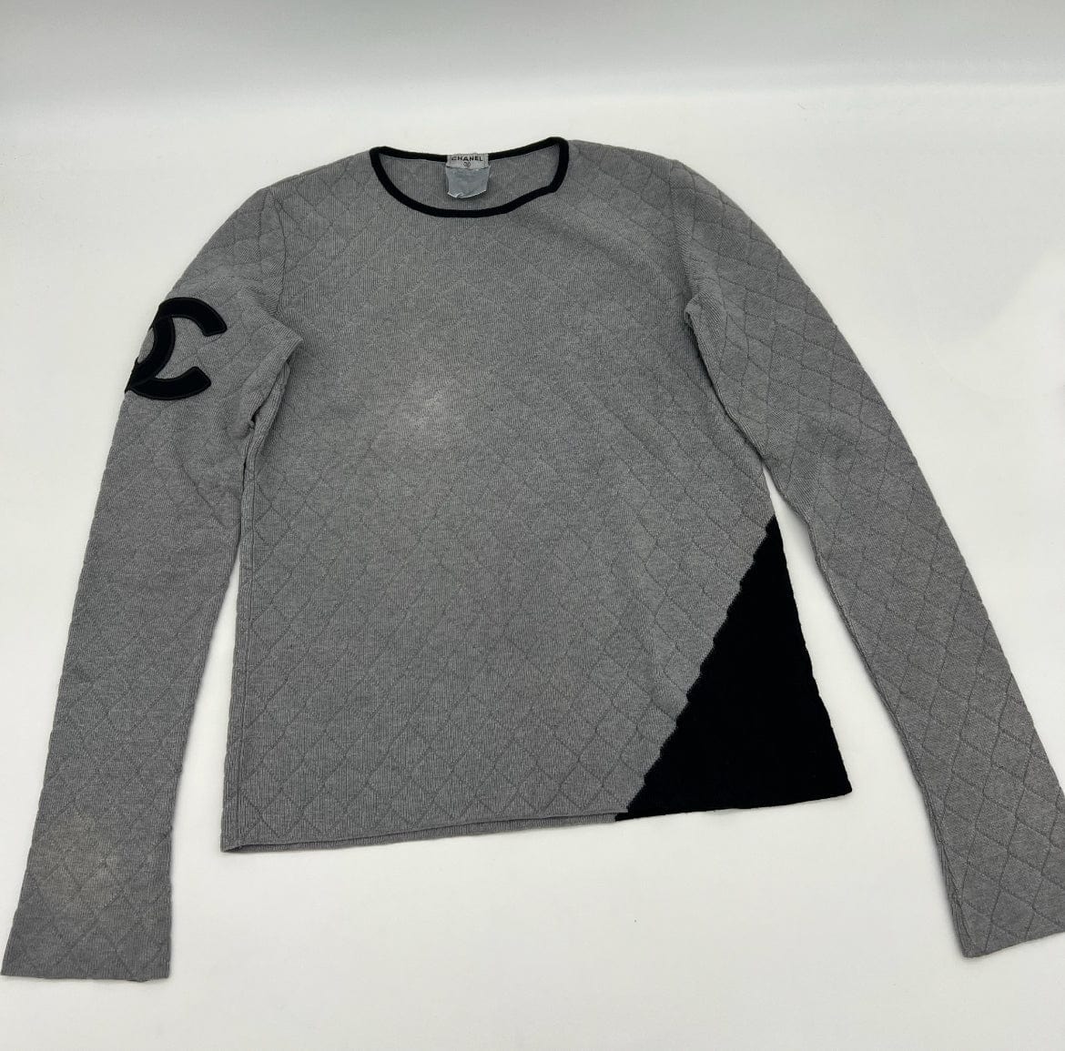 Chanel Chanel 05A Big CC Pullover Sweater Gray Black ASL3961