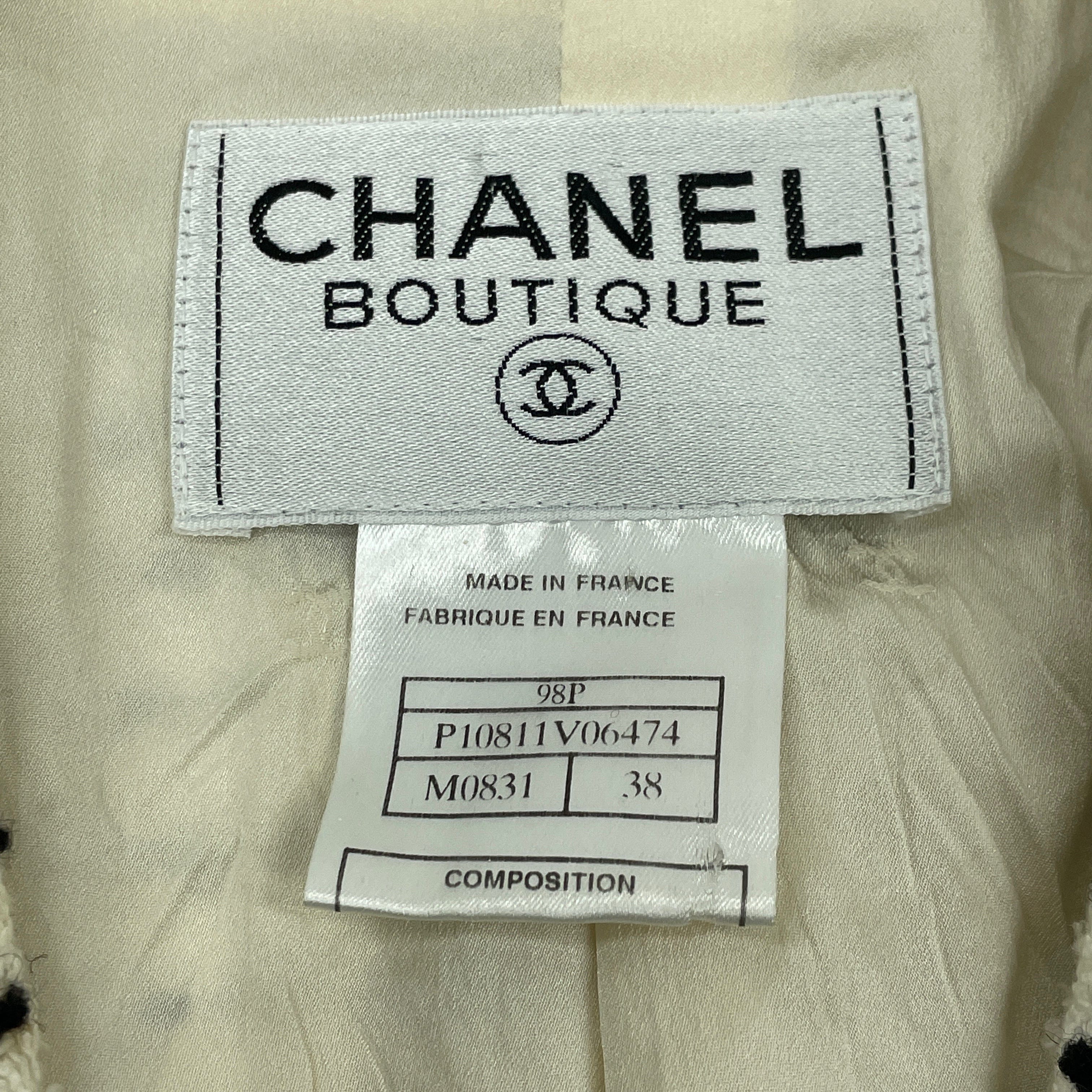 Chanel Chanel Black and white Tweed Jacket PXL2503