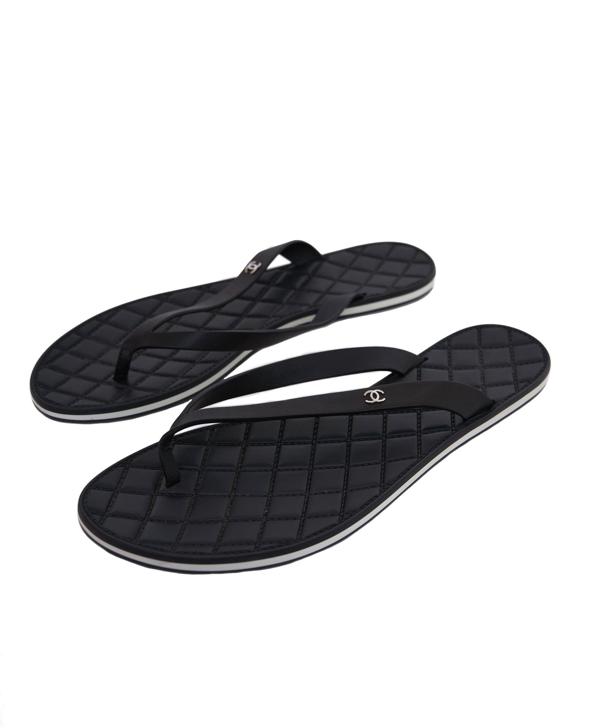 Chanel Chanel Black CC Flip Flop Sandals Size 41  AGL1119