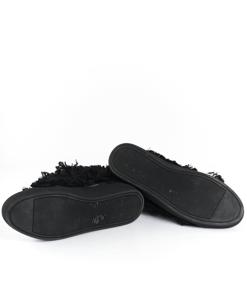 Chanel clearance black slippers