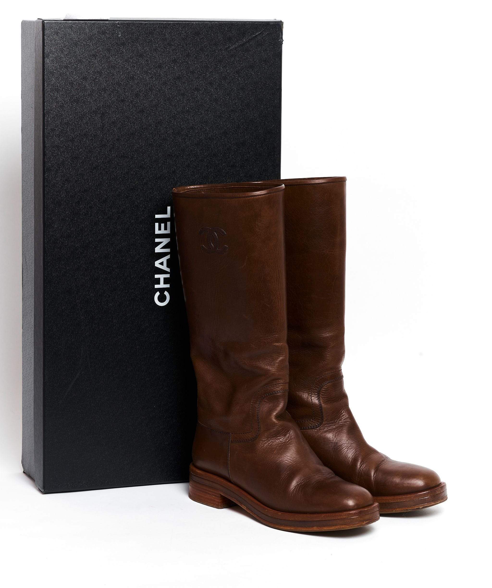 Chanel Chanel Brown Calf Boots