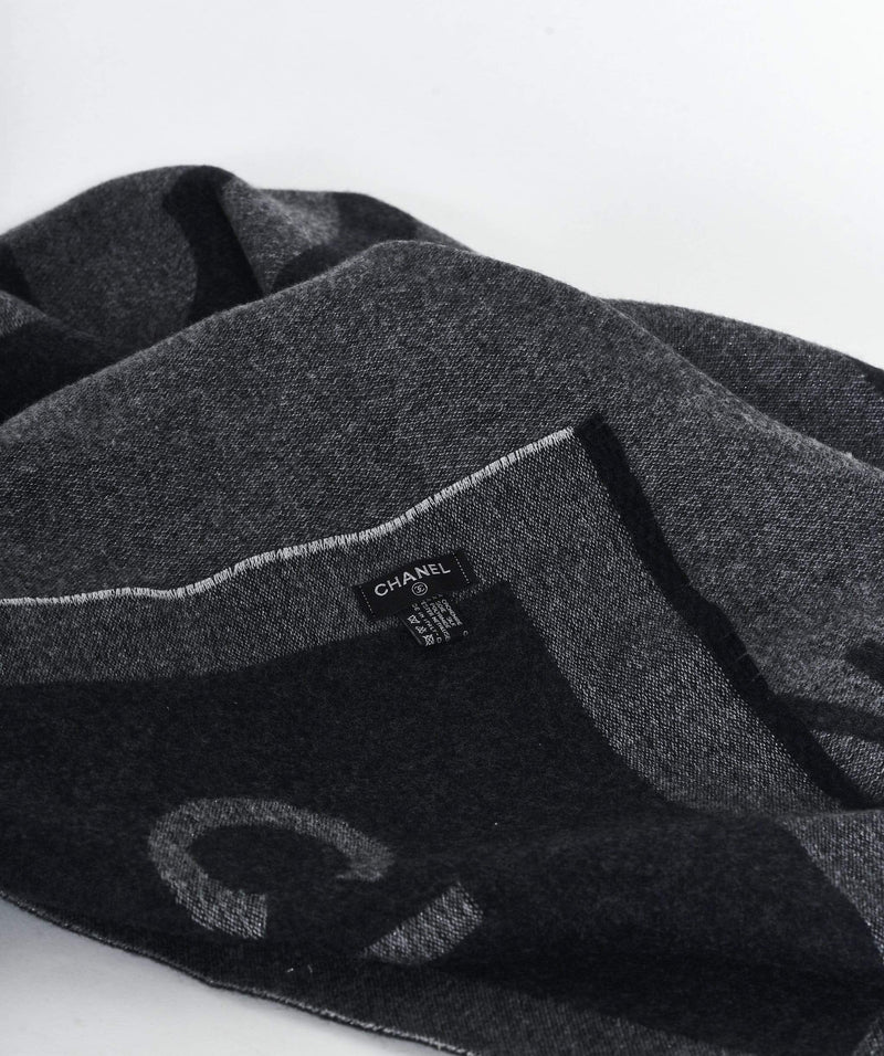 Chanel Chanel Cashmere Navy CC Scarf