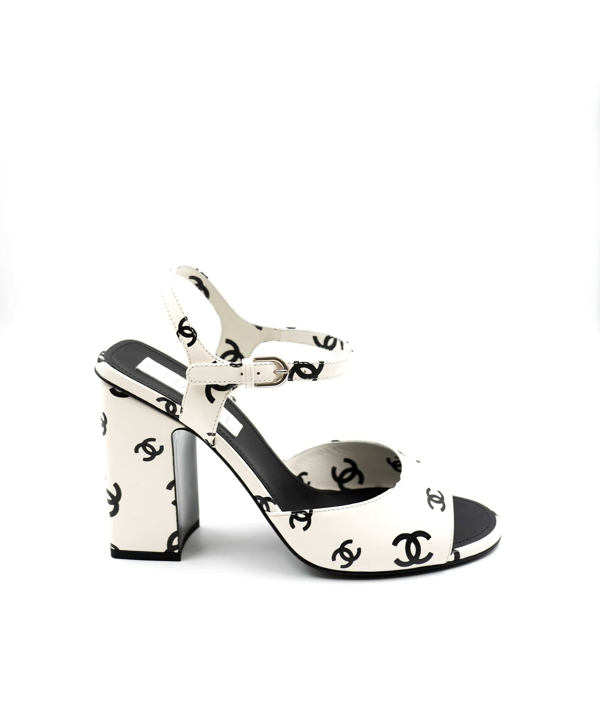 Chanel CC Logo Printed Platform Sandal Size 40.5 – LuxuryPromise
