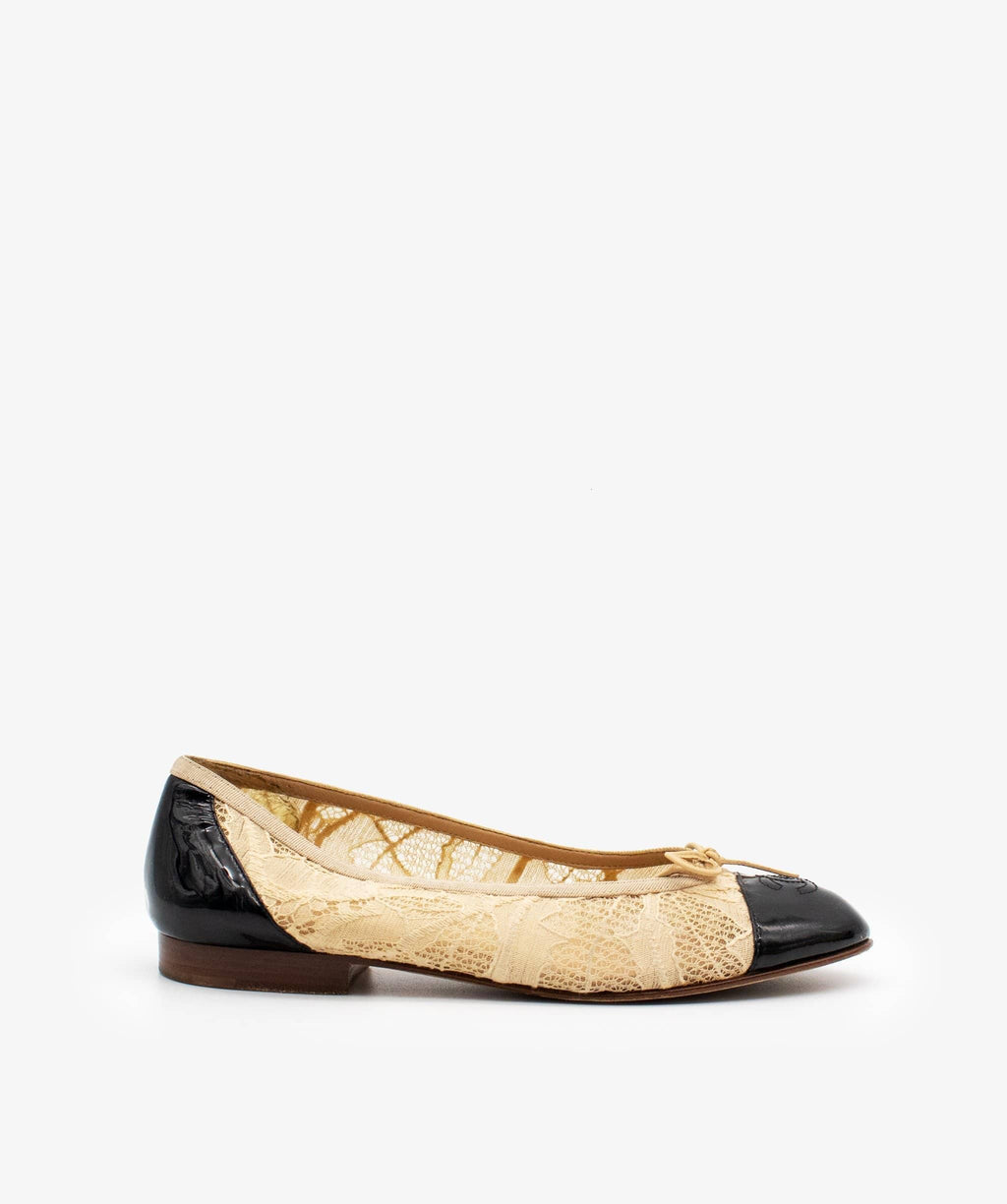 Cap toe clearance flats chanel