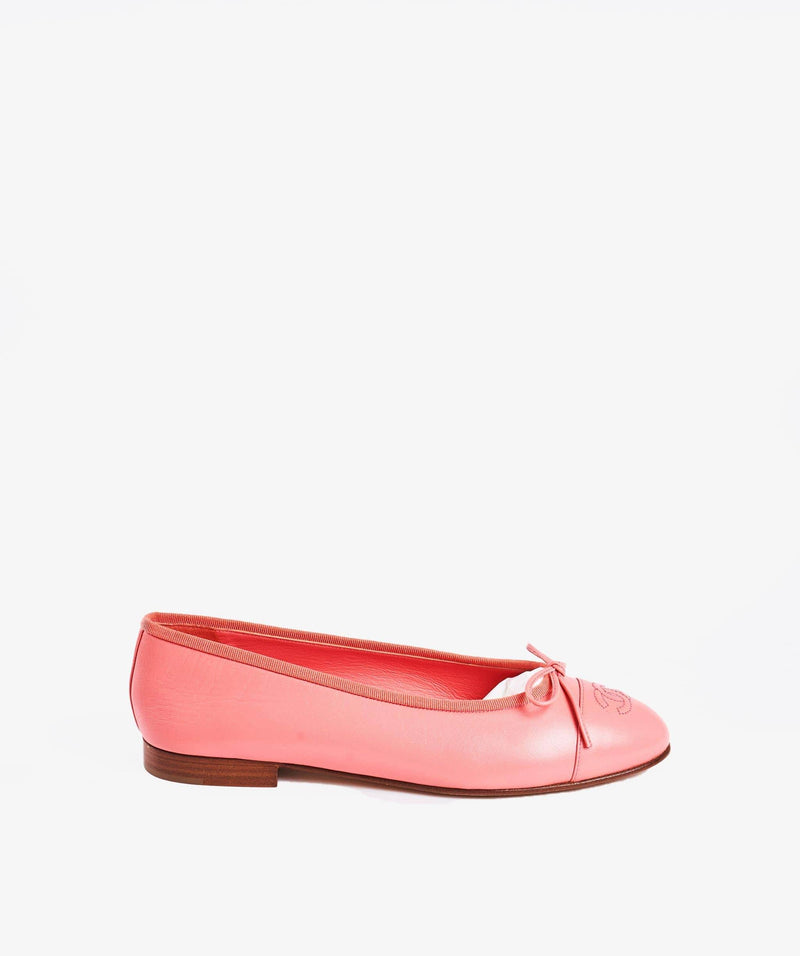 Chanel pink 2025 ballet flats