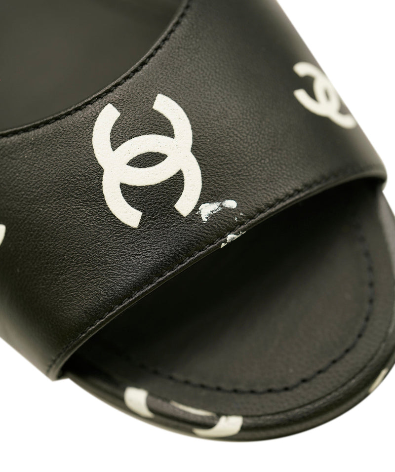 Chanel Chanel Slingback Shoes Size 39 Black/White CC  - ASL1664
