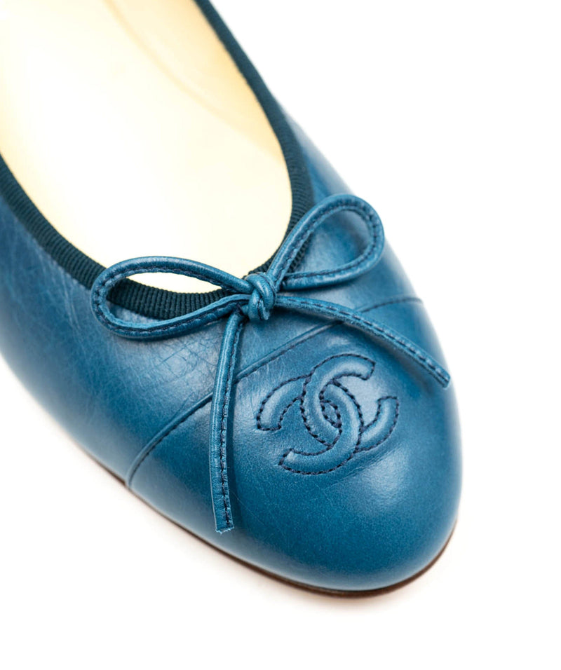 Chanel Chanel teal classic ballet flats AEL1071
