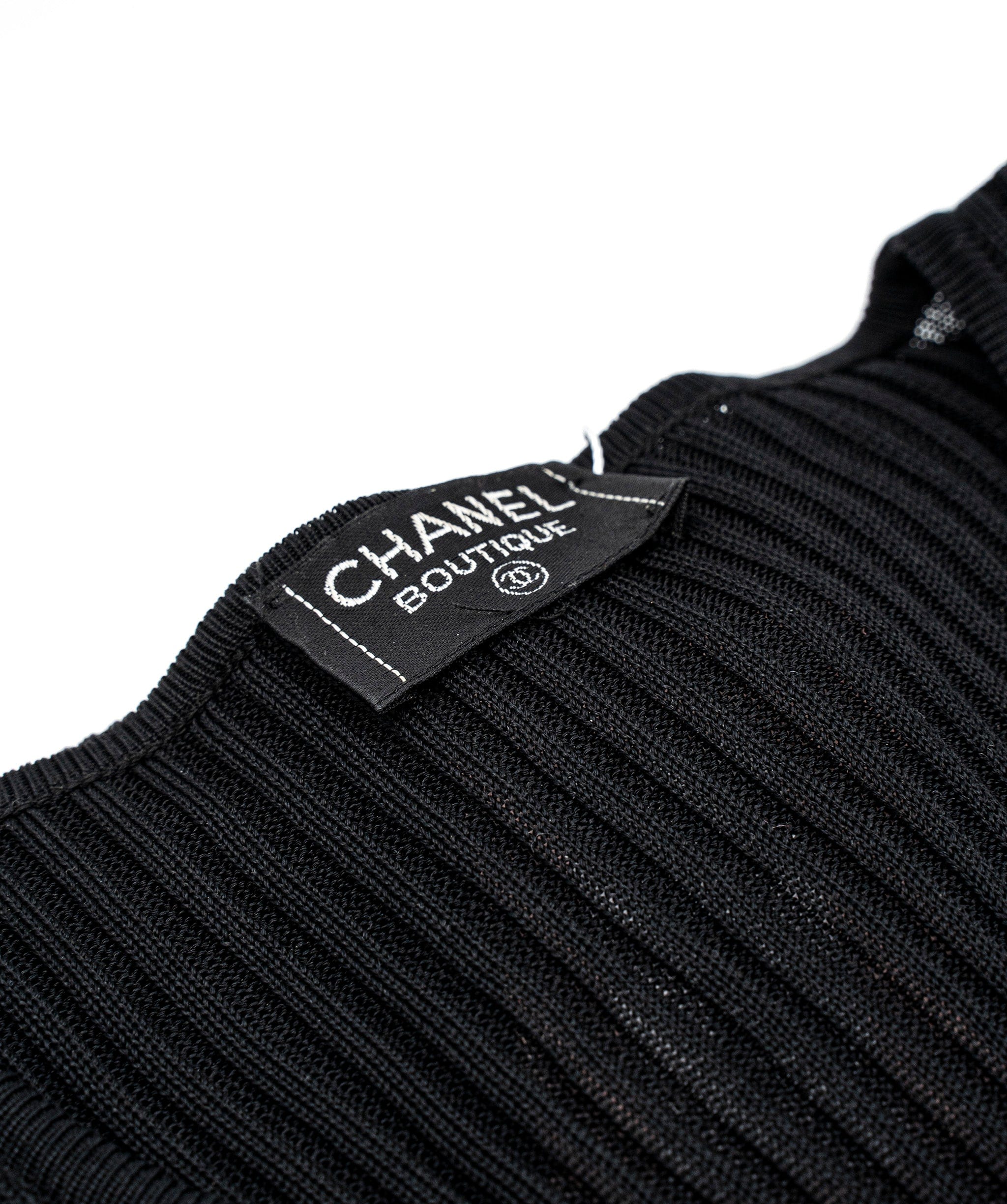 Chanel Chanel Turnlock CC cardigan ALL0160