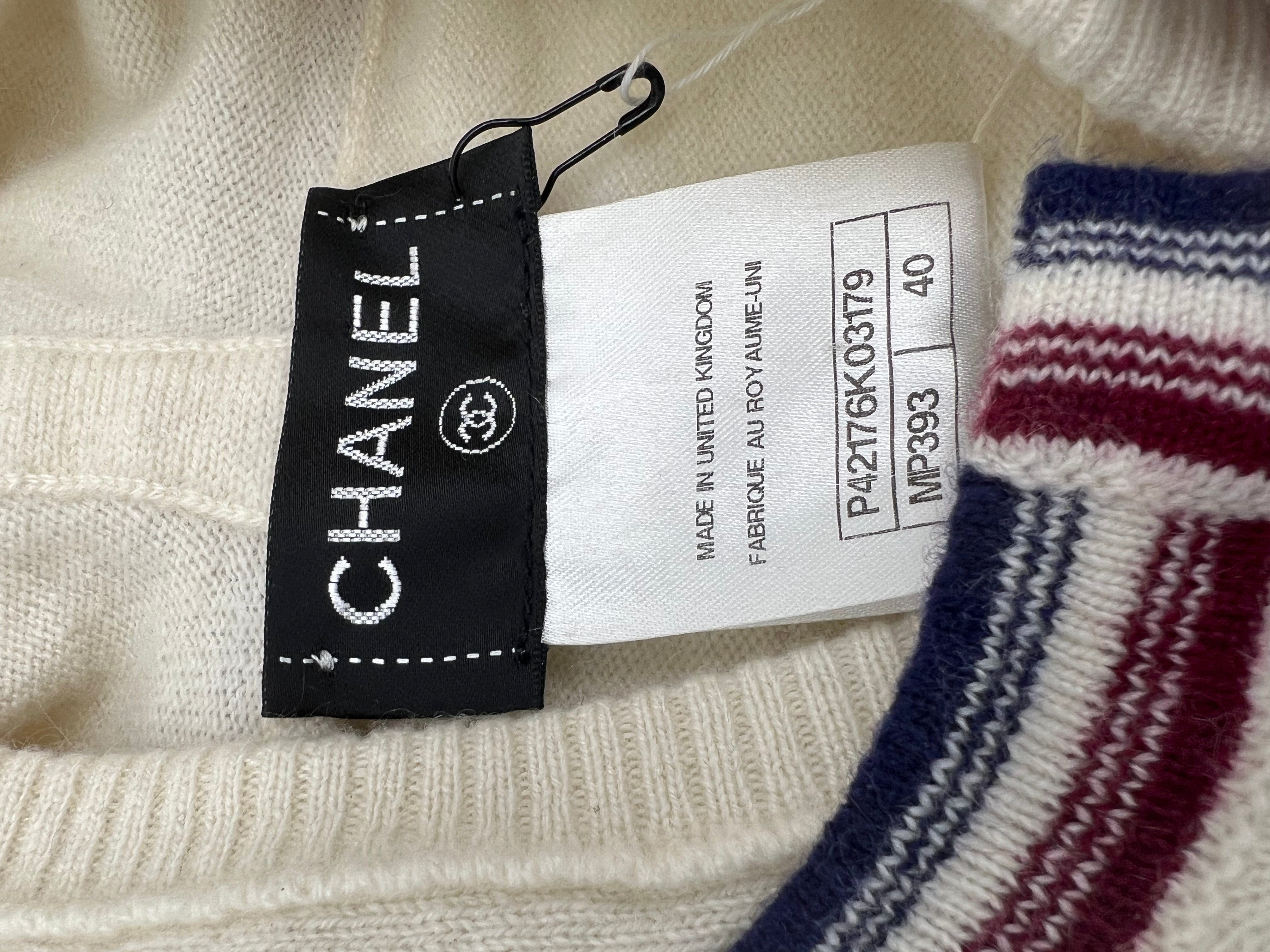 Chanel Chanel White Cashmere Hoodie - AWC1432