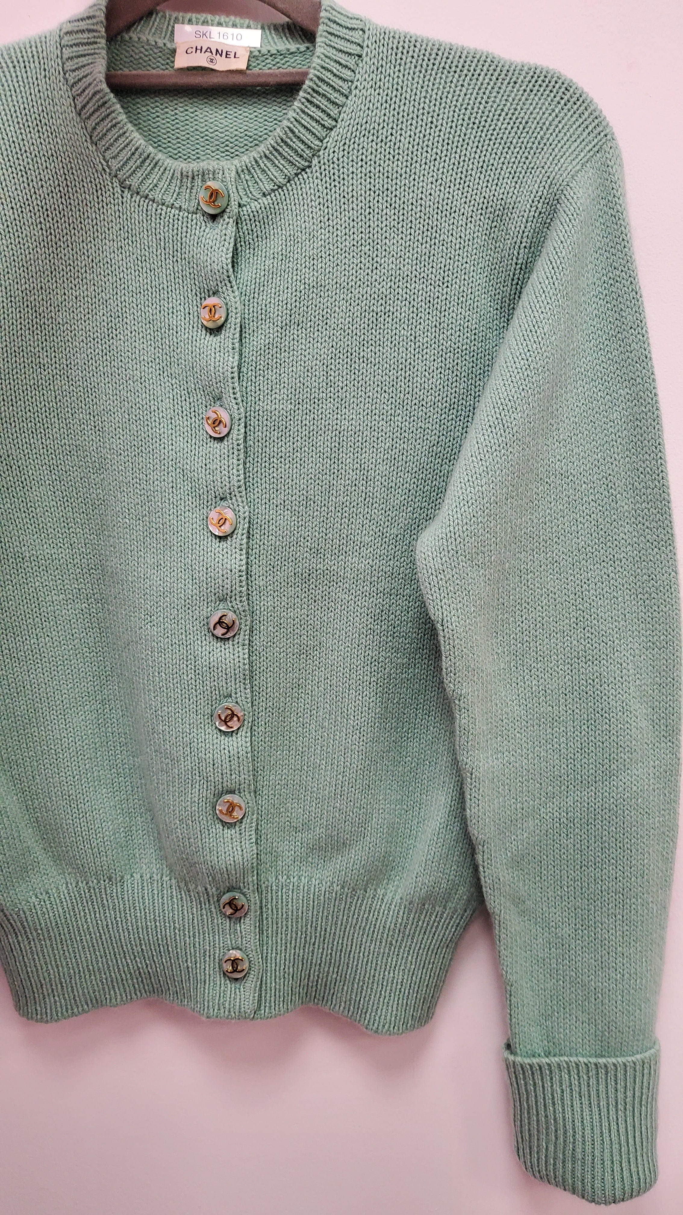 Chanel Chnael Cardigan Cashmere CC Button Green SKL1610