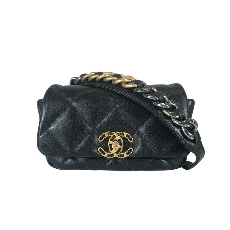 Get to Know: The Chanel 19 - Discover today's 'it bag'! – Love that Bag etc  - Preowned Designer Fashions