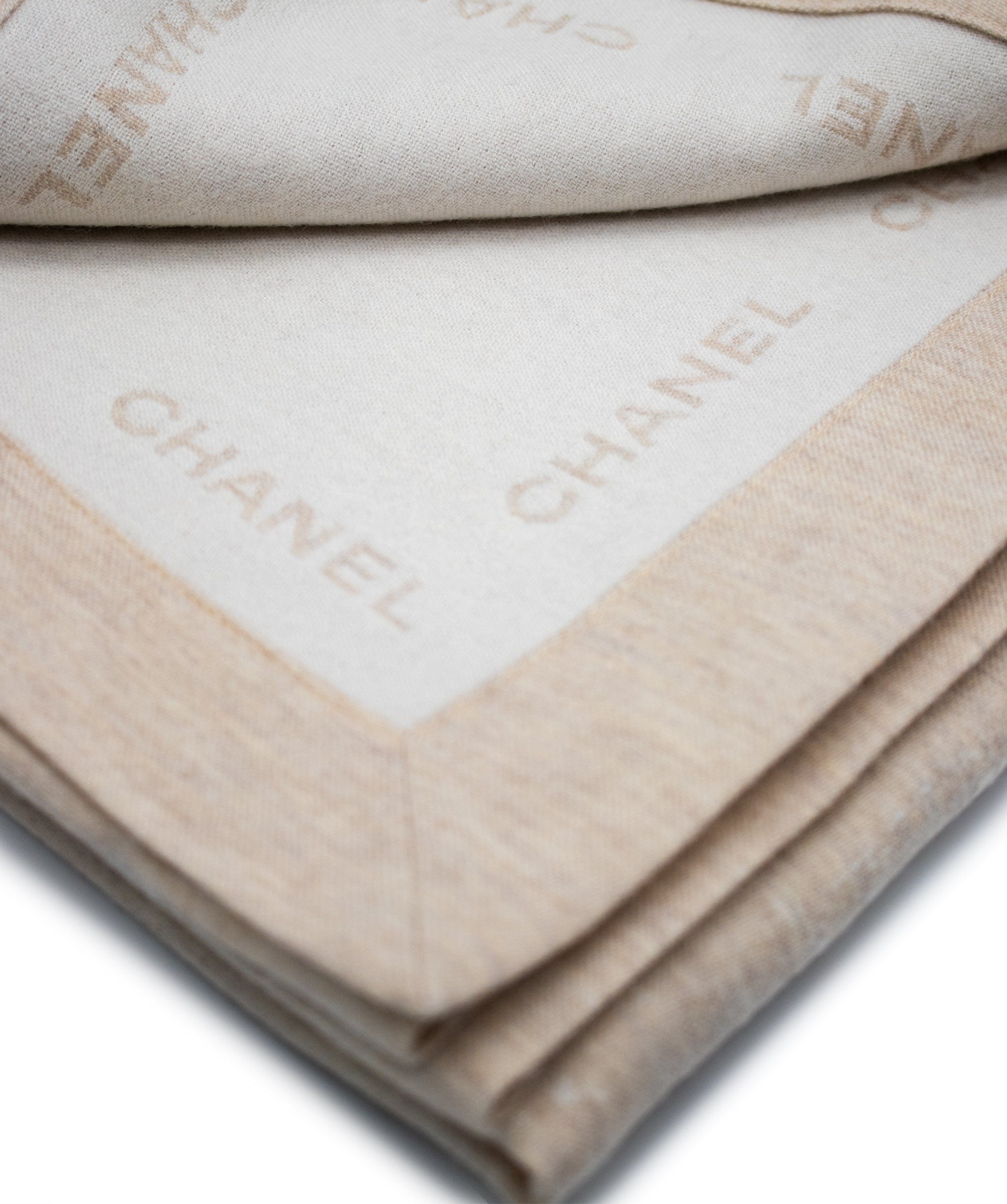 Chanel Chanel Beige Blanket RJC1155